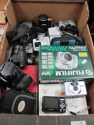 Lot 1204 - Digital Cameras, including boxed Kodak C663,...
