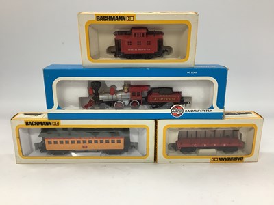 Lot 608 - A Boxed Airfix 'HO' Scale 4-4-0 "Jupiter" of...