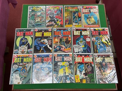 Lot 915 - Fourteen Batman comics by DC. Comprising of...
