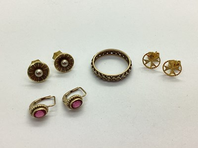 Lot 84 - A Pair of Circular Openwork Cross Earrings, of...
