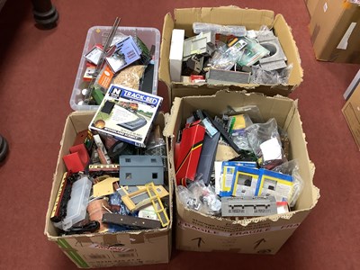 Lot 425 - Four large containers/boxes with the contents...