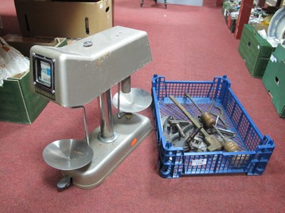 Lot 1143 - Omal Money Checker, tools and rulers etc.