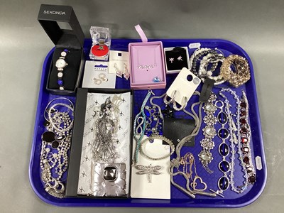 Lot 257 - A Collection of Modern Costume Jewellery,...