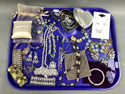 Lot 274 - A Collection of Modern Costume Jewellery,...