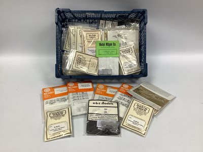 Lot 535 - Approximately thirty-five 00 gauge (4mm scale)...