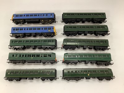 Lot 599 - Three Triang 00 gauge diesel multiple units,...