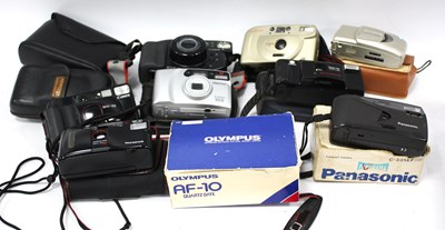 Lot 1446 - 35mm Film Point and Shoot Cameras to include...