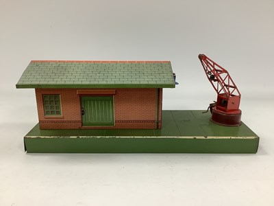 Lot 683 - A Pre-War Hornby 'O' Gauge Electric Good...