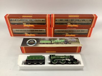 Lot 597 - Hornby 'OO' Model Railway, including R.378...