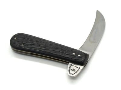 Lot 515 - Wade & Butcher Sheffield Sheldon Knife, jigged...