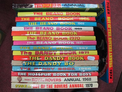 Lot 1032 - Quantity of Annuals, including 1960s-70s Beano...