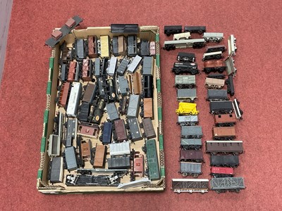 Lot 550 - Approximately seventy-five 00 gauge kit-built...
