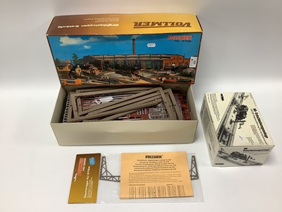 Lot 322 - A boxed Vollmer HO scale kit for a six-bay...