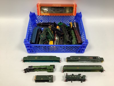 Lot 461 - Approximately twenty-five 00 gauge locomotive...