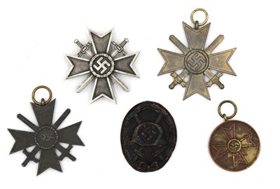 Lot 631 - WWII German Third Reich Black Wound Badge,...
