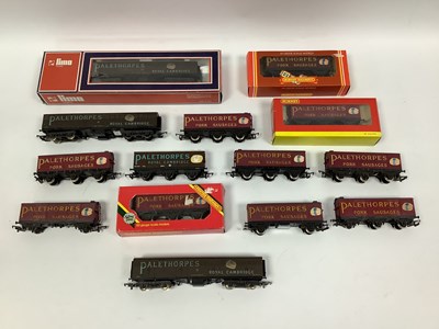 Lot 495 - A collection of 00 gauge "Palethorpes" sausage...