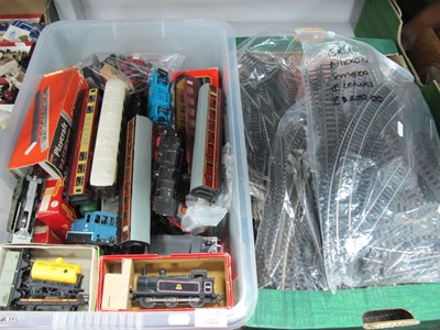 Lot 1023 - A Quantity of OO Gauge Model Railway items by...