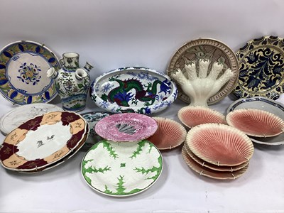 Lot 1171 - Serreguemines Shell Plates, (x 6), 19cm...