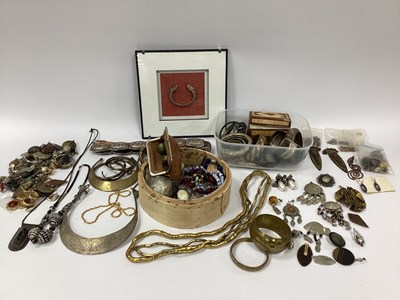 Lot 1325 - A Collection of Assorted Tribal Style Costume...
