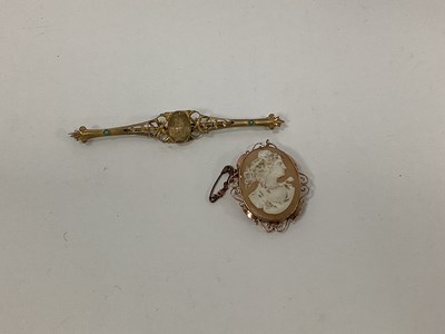 Lot 1348 - A XIX Century Oval Shell Carved Cameo Brooch,...