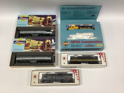 Lot 532 - Five 'HO' Gauge Boxed U.S.A Outline Diesel...