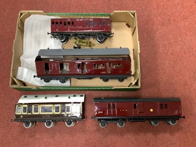 Lot 392 - Four Kit Built Gauge One/10mm Coaches, to...