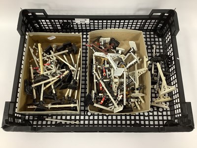 Lot 466 - A Quantity of 'OO' Gauge Signals and Water...