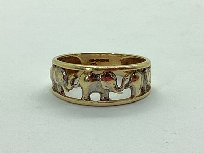 Lot 55 - A 9ct Gold Elephant Design Dress Ring, (finger...