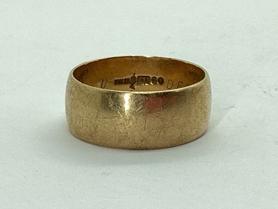 Lot 51 - A 9ct Gold Wide Plain Wedding Band (finger...