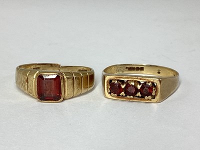 Lot 45 - A 9ct Gold Stone Set Dress Ring, claw set...