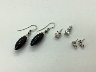 Lot 123 - A Pair of Modern 9ct White Gold Drop Earrings,...