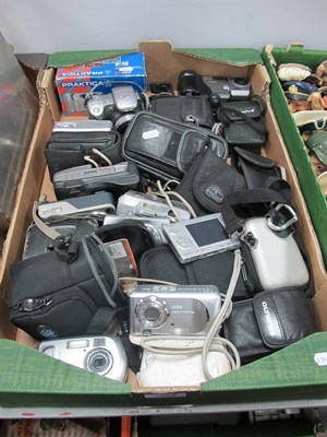 Lot 1009 - Digital Cameras, including Canon SD300 and...