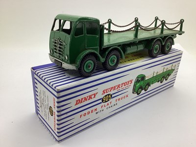 Lot 718 - Original Dinky Toys No.905 Foden Flat Truck...