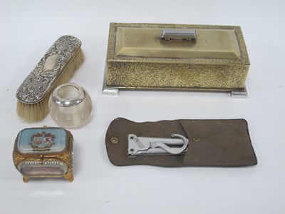 Lot 1267 - A Silver Rimmed Ball Shaped Glass Match/Vesta...