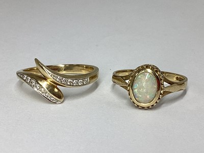 Lot 62 - A Modern 9ct Gold Twist Style Ring, with inset...