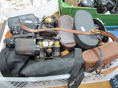 Lot 1113 - Binoculars, including Denhill 10x35,...