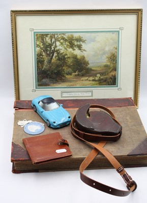 Lot 1383 - Collectables, including a Victorian antique...