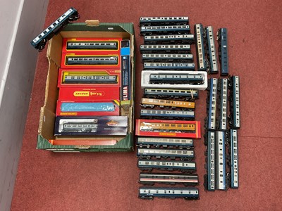Lot 321 - Approximately Thirty 'OO' Gauge Mk1 and Mk2...