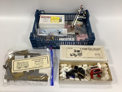 Lot 441 - A Quantity of '0' Gauge Items, incuding: a...