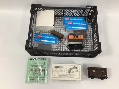 Lot 445 - A number of 7mm scale narrow gauge items (0-16....
