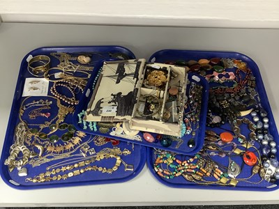 Lot 230 - A Collection of Modern Costume Jewellery, to...
