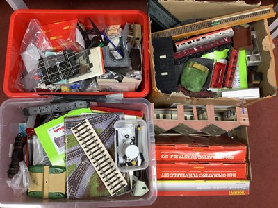 Lot 380 - Four containers with the contents of a Model...