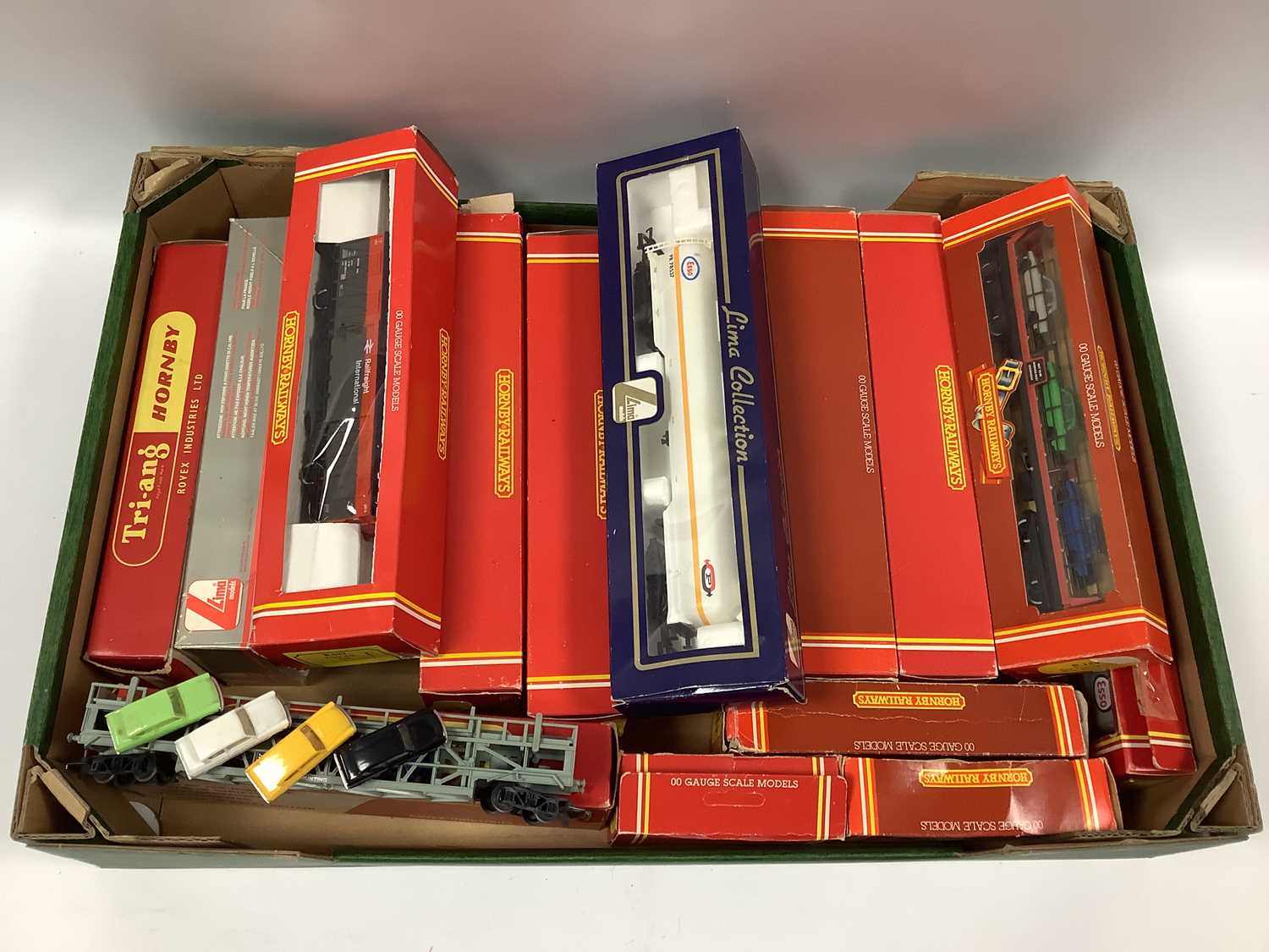 Lot 364 - Fourteen Boxed 'OO' Gauge Modern Image Wagons,...