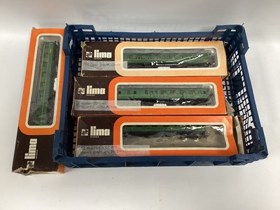 Lot 525 - A Boxed Lima 'HO' Scale British Southern...
