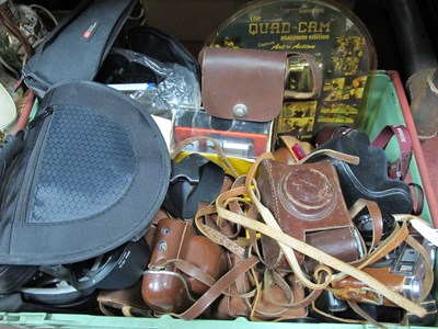 Lot 1132 - Camera Nikon 1 in Case, Yashica Lunx-14...