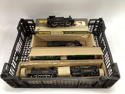 Lot 491 - Six Hornby-Dublo and Wrenn 00 gauge tank...