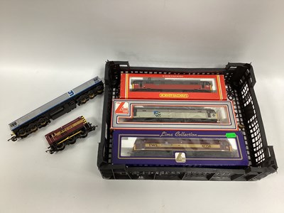 Lot 508 - Five 'OO' Gauge Diesel and Electric...