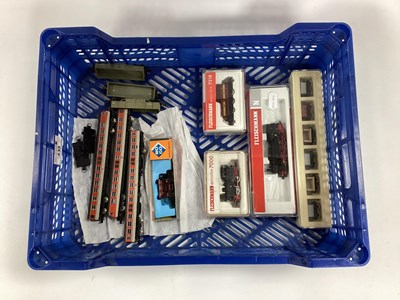 Lot 433 - Three 'N' Gauge Continental Outline "DB Rail"...
