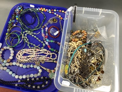Lot 202 - A Collection of Polished Hardstone and Other...