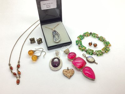 Lot 140 - A Large Polished Hardstone Statement Pendant,...